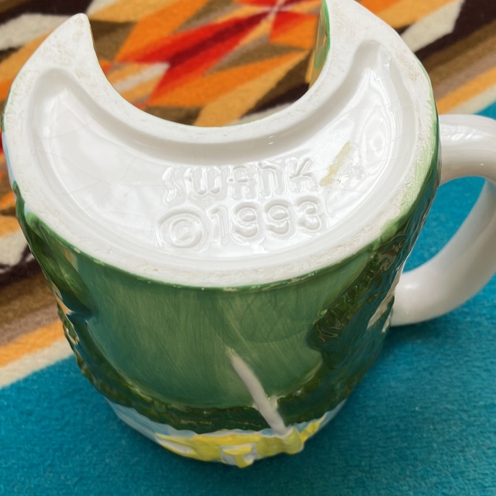 VINTAGE SWANK PUTTER CUP GANZ FIGURINE LASER ETCHED 3 D CUBE HAND PAINTED MUG - Picture 9 of 17
